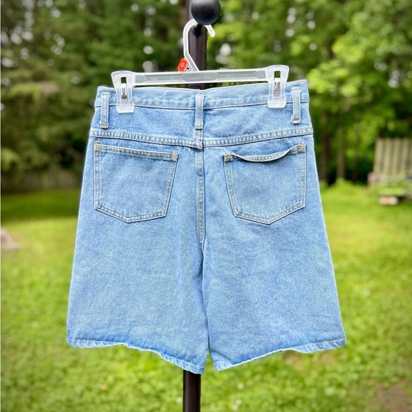 Jerry Leigh Vintage Looney Tunes Bugs Bunny Printed Denim Shorts sz M - Picture 2 of 7